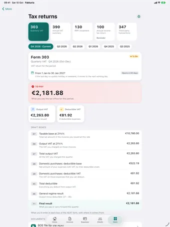 iPad with the Fakturia app on Form 303 for the fourth quarter: €2,181.88 to pay and the boxes of the draft.