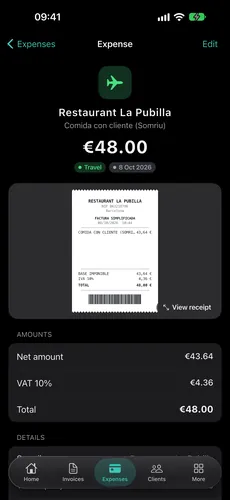 iPhone with an expense in Fakturia: a €48 restaurant receipt with its taxable base, 10% VAT and the total.